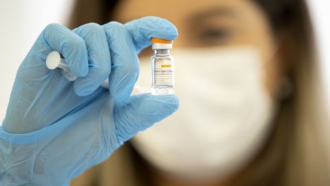 Bu ölkədə vaksin vurdurmayanları avtobusa buraxmayacaqlar