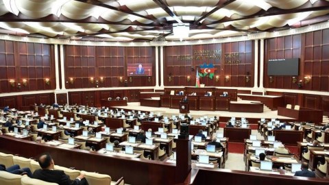 Parlament Şuşa haqqında qanun layihəsini birinci oxunuşda qəbul etdi
