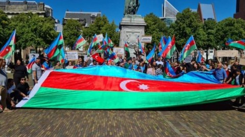 Azərbaycan diasporu: 28 Mayı qürurla qeyd edirik!  