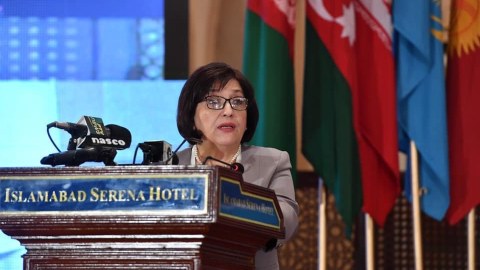 Sahibə Qafarova: “Qadın parlamentarların sessiyasına sədrlik etməkdən məmnuniyyət duydum”