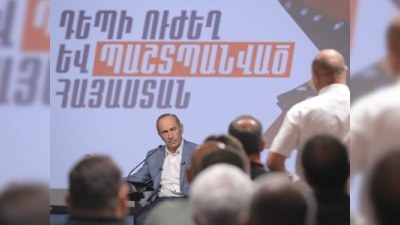 Koçaryan yüksək rütbəli zabitləri də öz tərəfinə çəkir