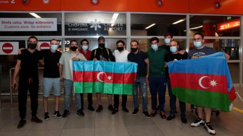 Mahir Emreli Polşaya getdi
