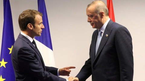 Makron Ərdoğanla Qarabağı müzakirə edəcək