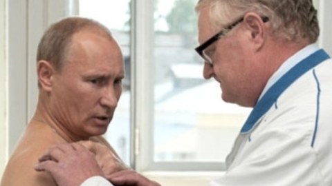 Peyvəndin ikinci dozasından sonra Putinin temperaturu yüksəldi