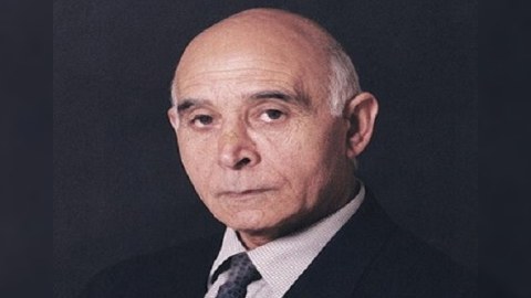 Unudulan deputatlar - Erməni dilini bilən iqtisadçı...   