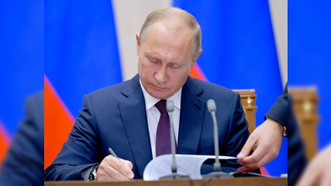 Putin Dumaya seçkilər təyin etdi