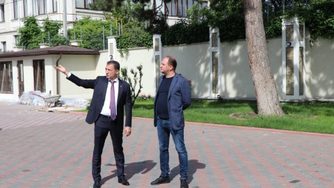 Moldovada Nizami Gəncəvinin barelyefi qoyulacaq