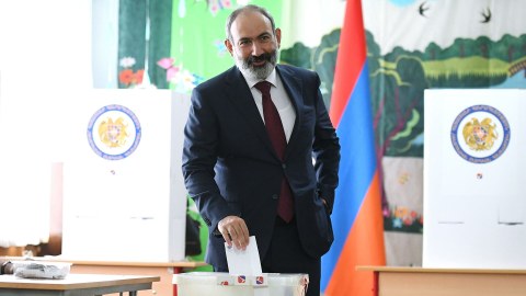 Paşinyan DANIŞDI - Partiyası təkbaşına hökumət quracaq