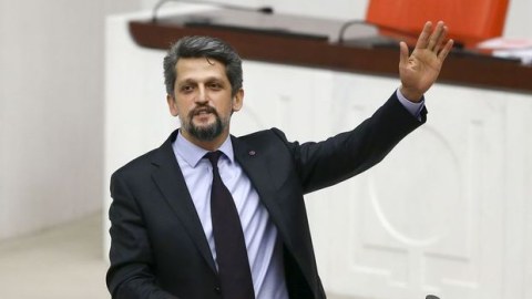 Türkiyəli deputat Paşinyanı təbrik etdi