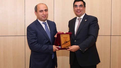 Emin Əmrullayev Bakı Ali Neft Məktəbində  