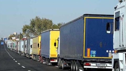 Azərbaycanla Türkiyə tranzit daşımaları üçün kvotanı ARTIRIB