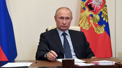 Putin Ukrayna ilə münasibətlərdən DANIŞDI: “Biz bir xalqıq”