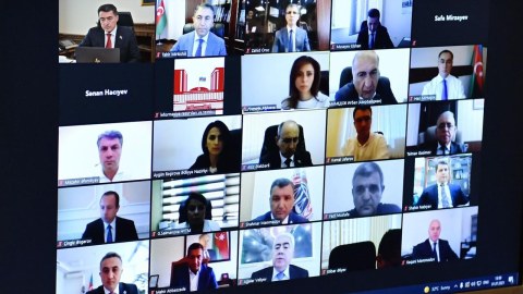 Vəkillərin cərimələnməsini nəzərdə tutan qanun müzakirə olundu