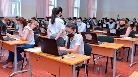 504 nəfər direktor müavinlərinin imtahanında iştirak edib