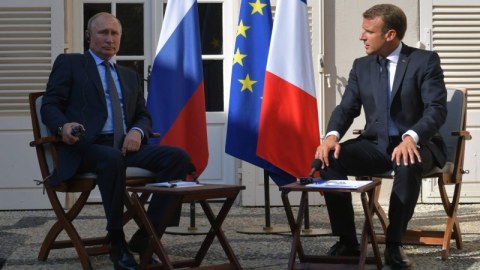 Makron Putinlə Qarabağı müzakirə etdi