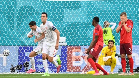 İspaniya yarımfinalda!