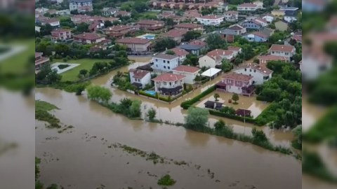 İstanbulu su basdı - VİDEO