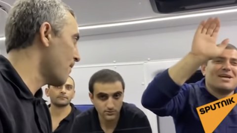 Azərbaycanın təhvil verdiyi ermənilərin son görüntüləri - Video
