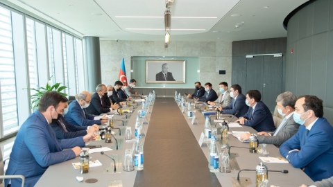 Azərbaycan və Qazaxıstan birgə layihələrin icrasını müzakirə etdi