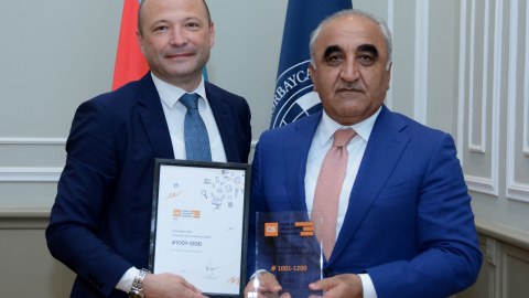 UNEC beynəlxalq reytinq şirkətinin mükafatı ilə təltif edildi - FOTO