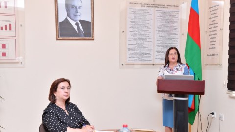 Paytaxtda məktəb direktorlarının fəaliyyəti təhlil olunur