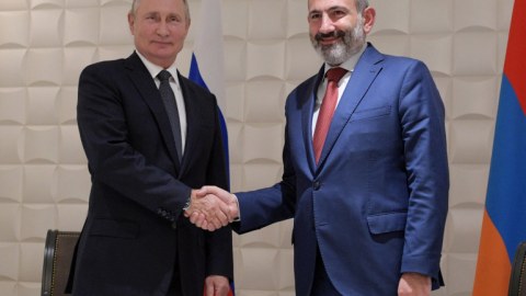 Paşinyan-Putin görüşünün gündəmi və Qarabağda açılan atəş - TƏHLİL