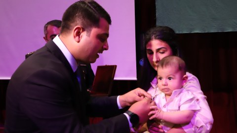 “Vətən Müharibəsi Qəhrəmanı” ordeni doğum günündə Şəhidin ailəsinə təqdim olundu - FOTO