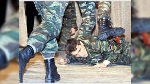 Erməni hərbçi döyüldü, maşını əlindən alındı  