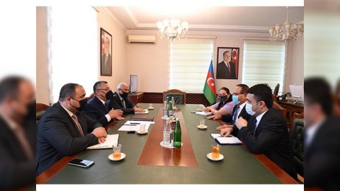 Komitə sədri İsraildən gələn qonaqlarla görüşüb