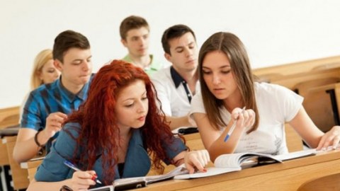 İmtahansız universitetlərə qəbul olmaq istəyənlərin NƏZƏRİNƏ