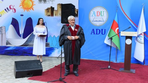 Dillər Universitetində Məzun günü keçirilib - FOTO