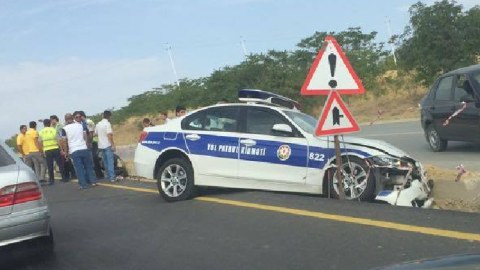 DYP maşını qəzaya düşdü - yol polisi xəsarət aldı