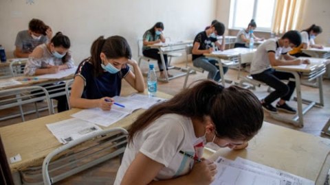 Ali məktəblərə qəbul imtahanları ilə bağlı yeni QƏRAR
