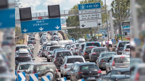 Fransada yollarda 1100 km-lik tıxac yarandı