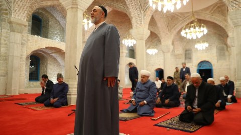 Din xadimləri Yuxarı Gövhər Ağa məscidində namaz qıldılar - FOTO