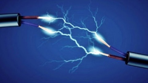 Salyanda 15 yaşlı qızı elektrik cərəyanı öldürdü