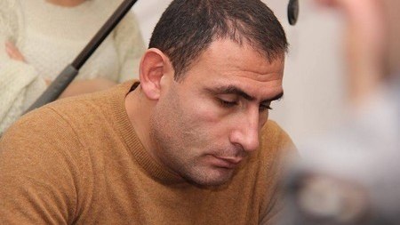 Siyasətdə hay-küy edənlər, pafoslu çıxışlar - Siyasətçi problemi jurnalistlərin gözündə...