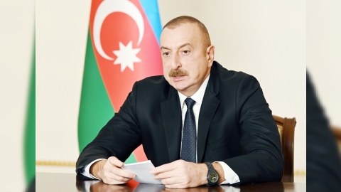 Biz müharibə dövründə evlərini itirmiş mülki şəxslərin də problemlərini həll edirik - Dövlət başçısı