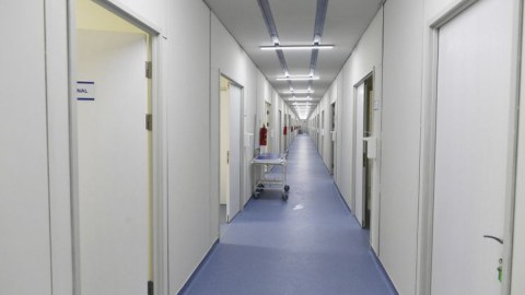 Özəl tibb müəssisələrində müayinə və müalicə proseduru müəyyənləşdi