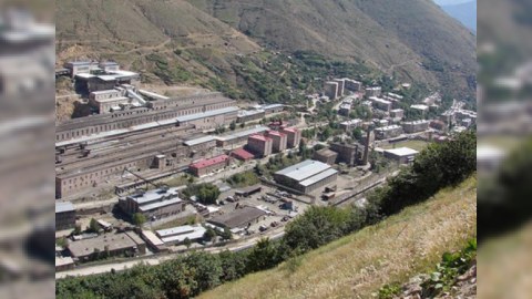 Oxçuçayı çirkləndirən kombinatın iki əməkdaşı saxlanıldı