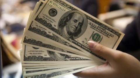 Dolların məzənnəsi artır