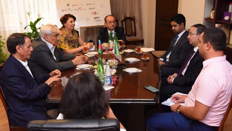 Kamal Abdulla Pakistanın ölkəmizdəki səfiri ilə görüşüb