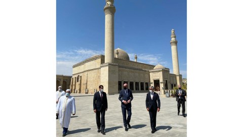 Şarl Mişel Cümə Məscidini ziyarət etdi 