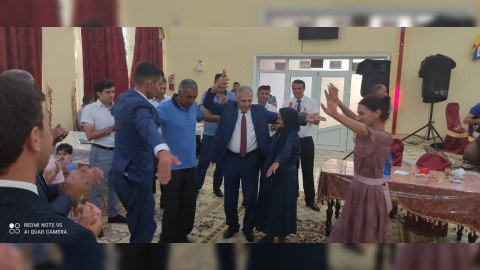 Deputat qazinin toyunda iştirak etdi - FOTO