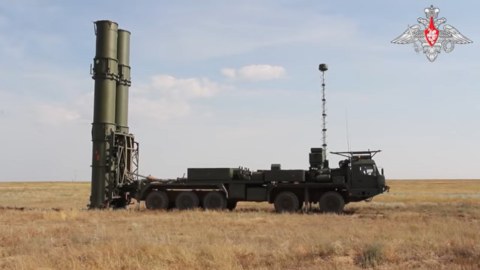 Rusiya yeni S-500 zenit-raket kompleksini sınaqdan keçirdi - VİDEO