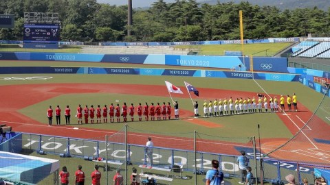 Tokio Olimpiadasında ilk yarış keçirildi