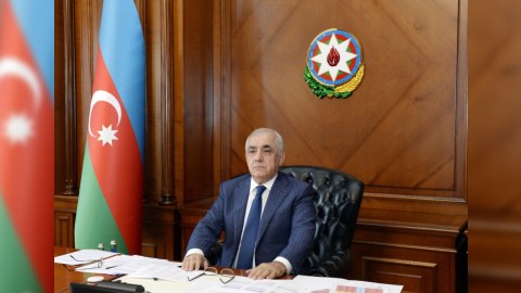 Baş nazir Operativ Qərargahı topladı - FOTO