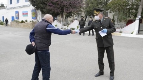 Ombudsman müraciət etdi, 72 məhkum azadlığa buraxıldı