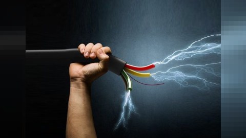 Bakıya işləməyə gələn fəhləni “tok” vurub öldürdü