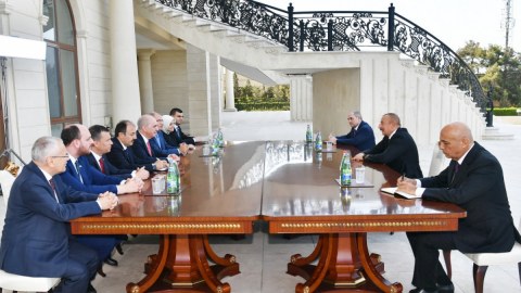 İlham Əliyev AKP nümayəndə heyətini qəbul etdi